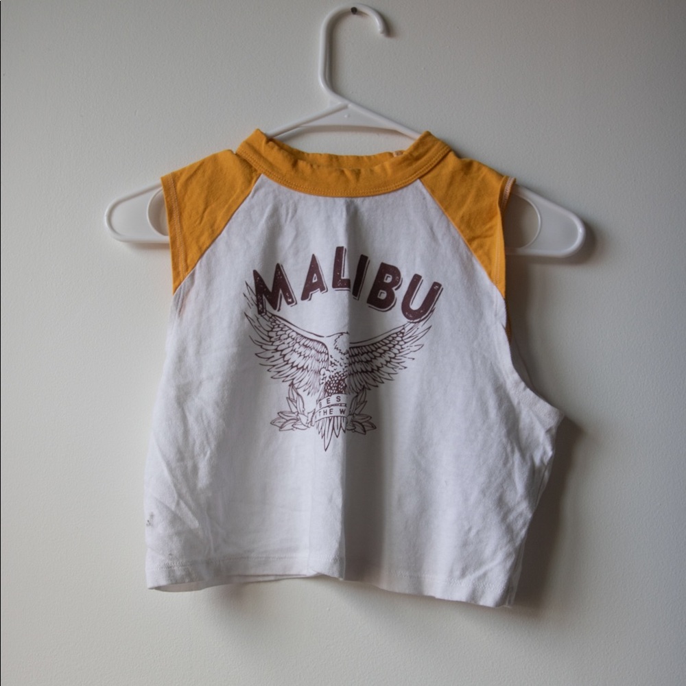 Cropped muscle tank